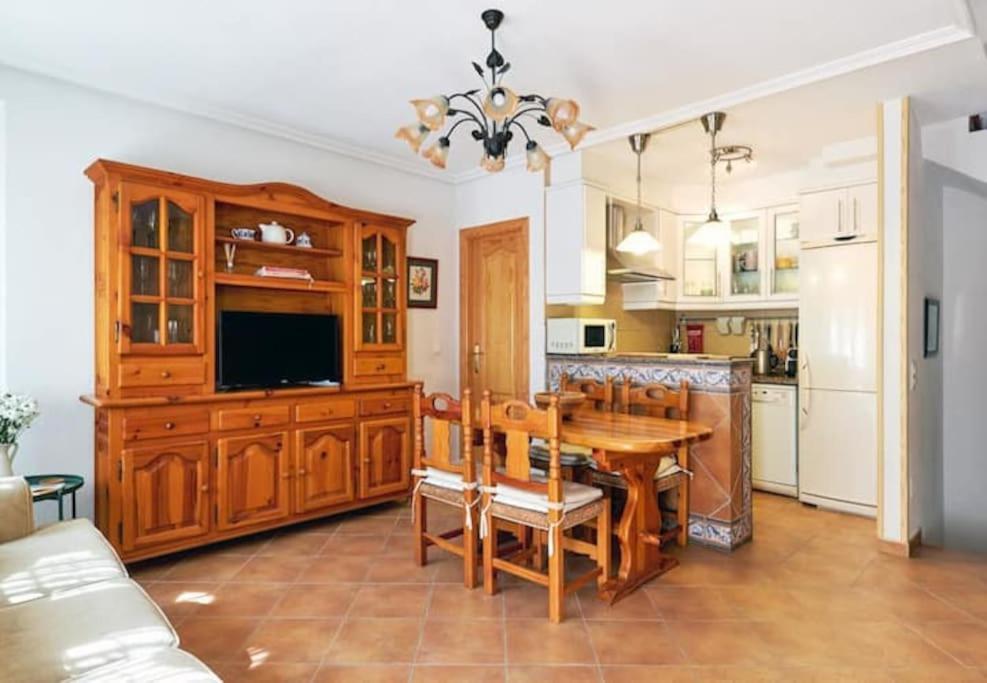 Ferienhaus Magerit, Entire 5 Minutes Easy Walk To Sandy *