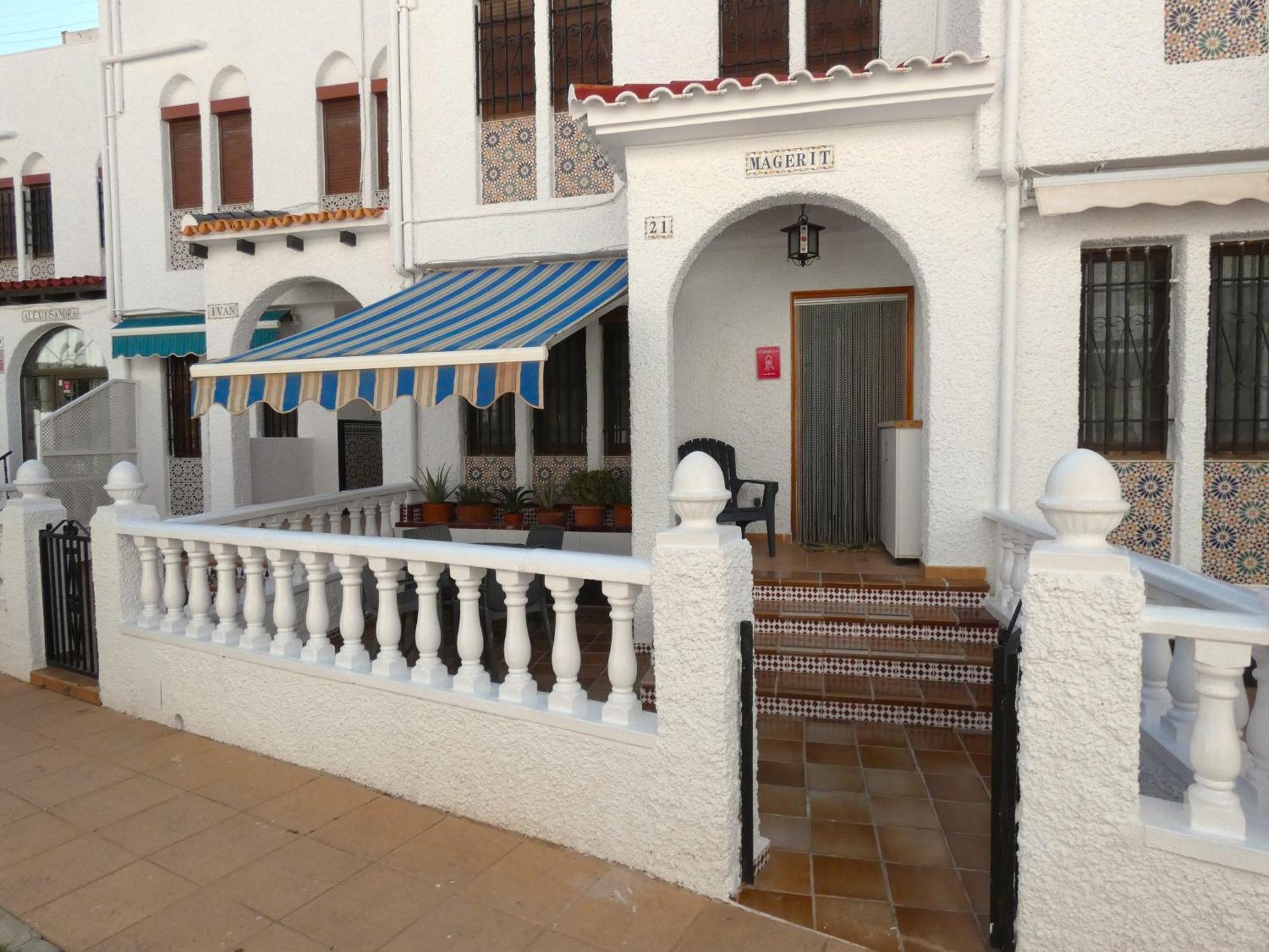 Magerit, Entire 5 Minutes Easy Walk To Sandy Holiday home